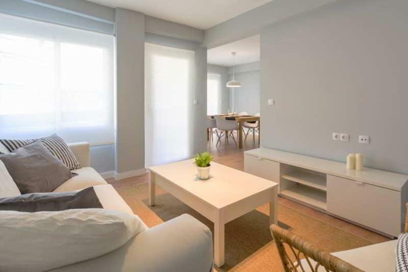 Апартаменты Apartamento Moderno En Pleno Centro De Castellon. Кастельон-де-ла-Плана Экстерьер фото